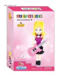 QCF Micro Blocks Barbie doll 9893