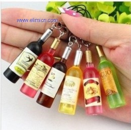 Winebottle pendant